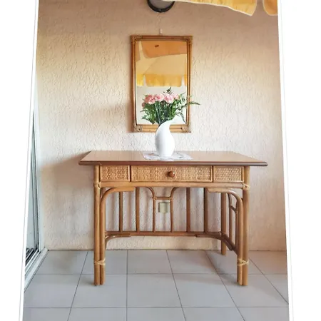 Appartement Convivial A Gassin 37 M² Avec Vue Sur La Mer * Gassin